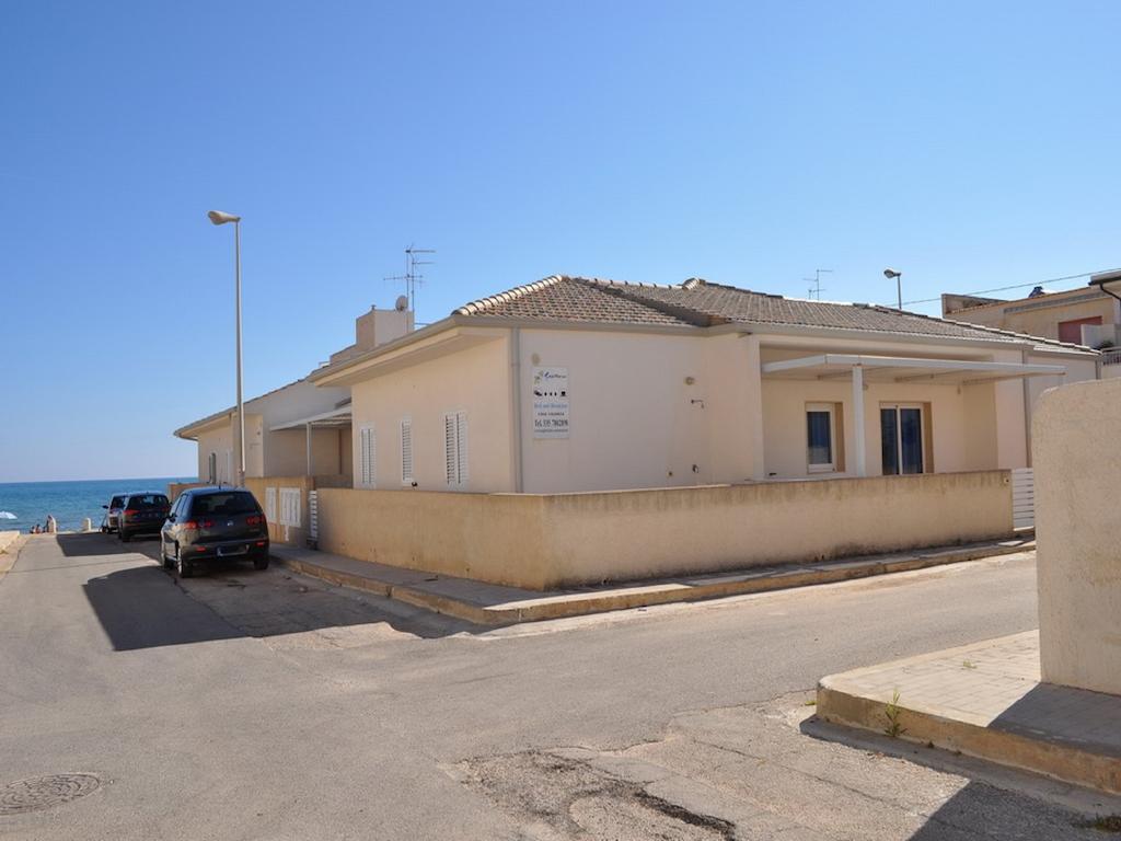 Ferienwohnung Sagittarius Mare Marina di Ragusa Exterior foto